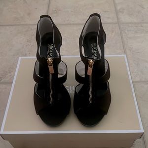 NWT Michael  Kor’s Heels